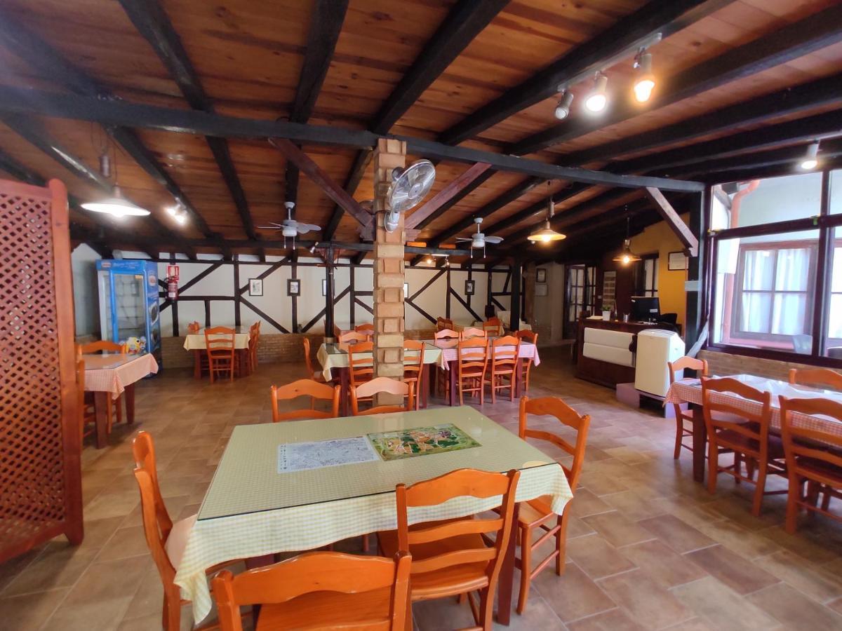 Camping El Pinajarro Hervas Exterior photo