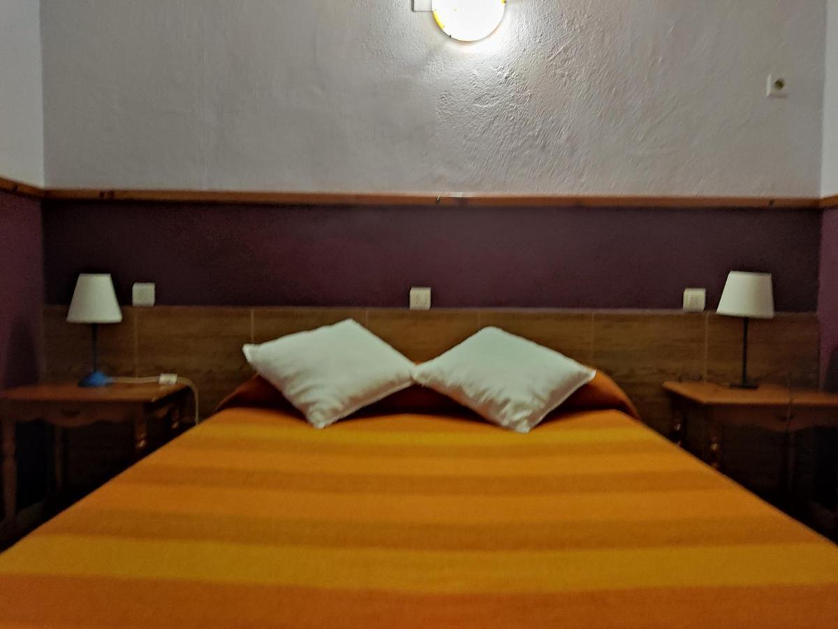 Camping El Pinajarro Hervas Exterior photo