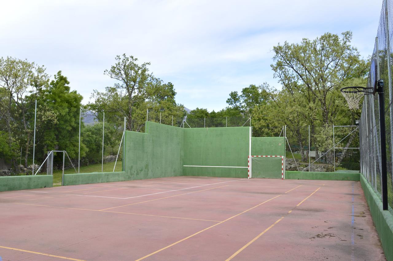 Camping El Pinajarro Hervas Exterior photo